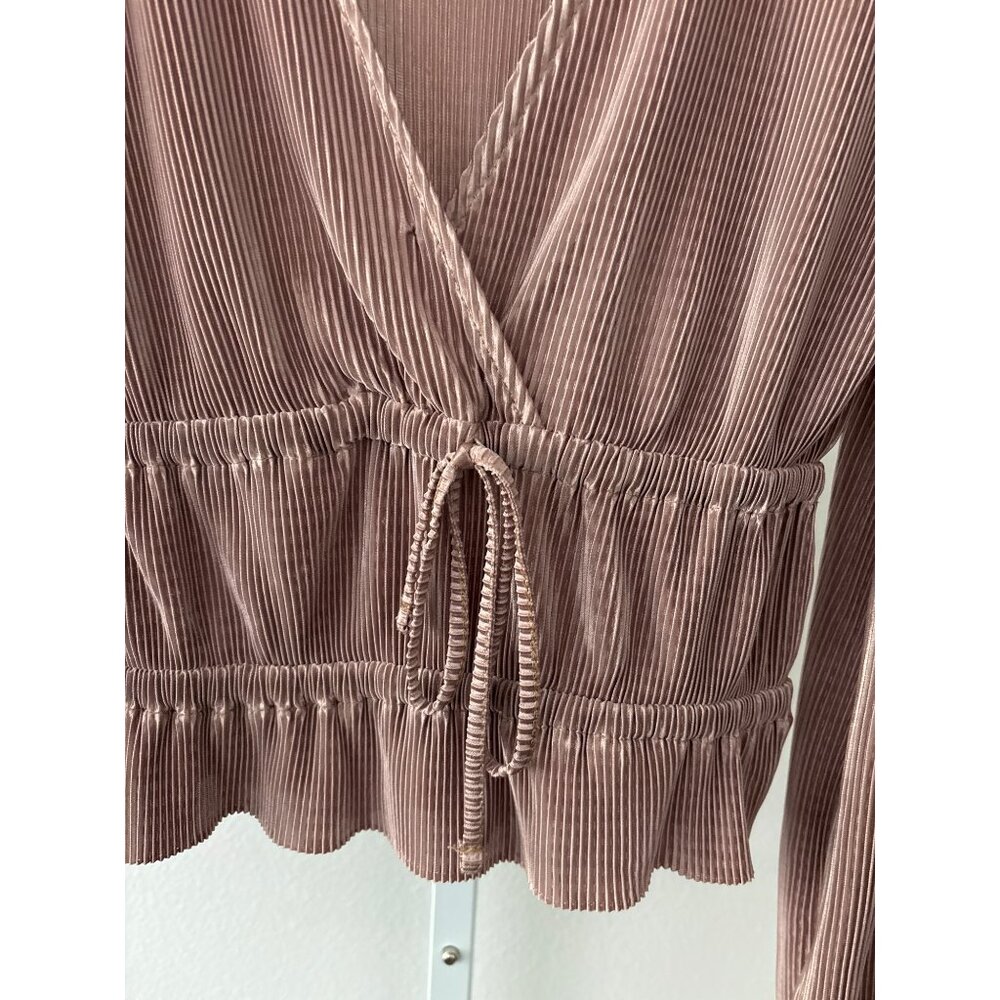 Zara Peplum Blouse Sz Small Pleated Mauve Surplice Romantic Feminine Ruffled Hem - Picture 12 of 14